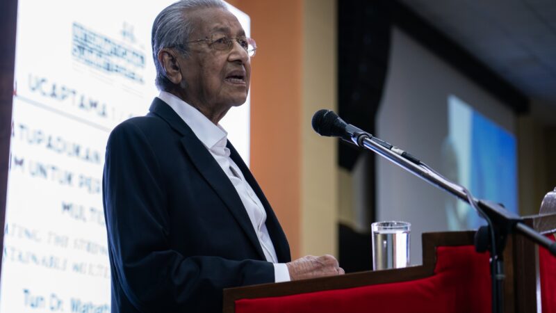 URA jadikan ‘orang miskin jadi lebih miskin’, terpaksa tinggal di luar bandar – Tun Mahathir