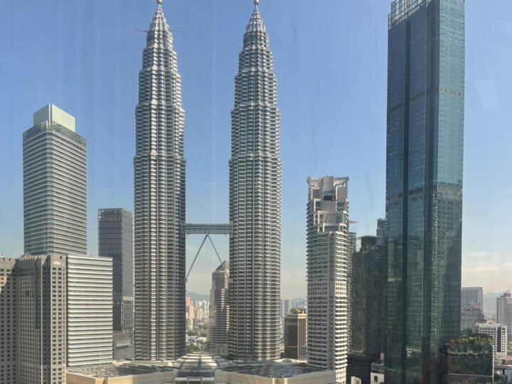 Pemberhentian petugas Petronas babit pekerja kontrak – PM Anwar