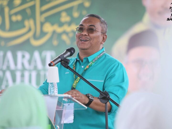 Ucapan ‘Tanah Melayu’: Sanusi akan kemuka surat tuntutan kepada Nga, Marina dan Salim