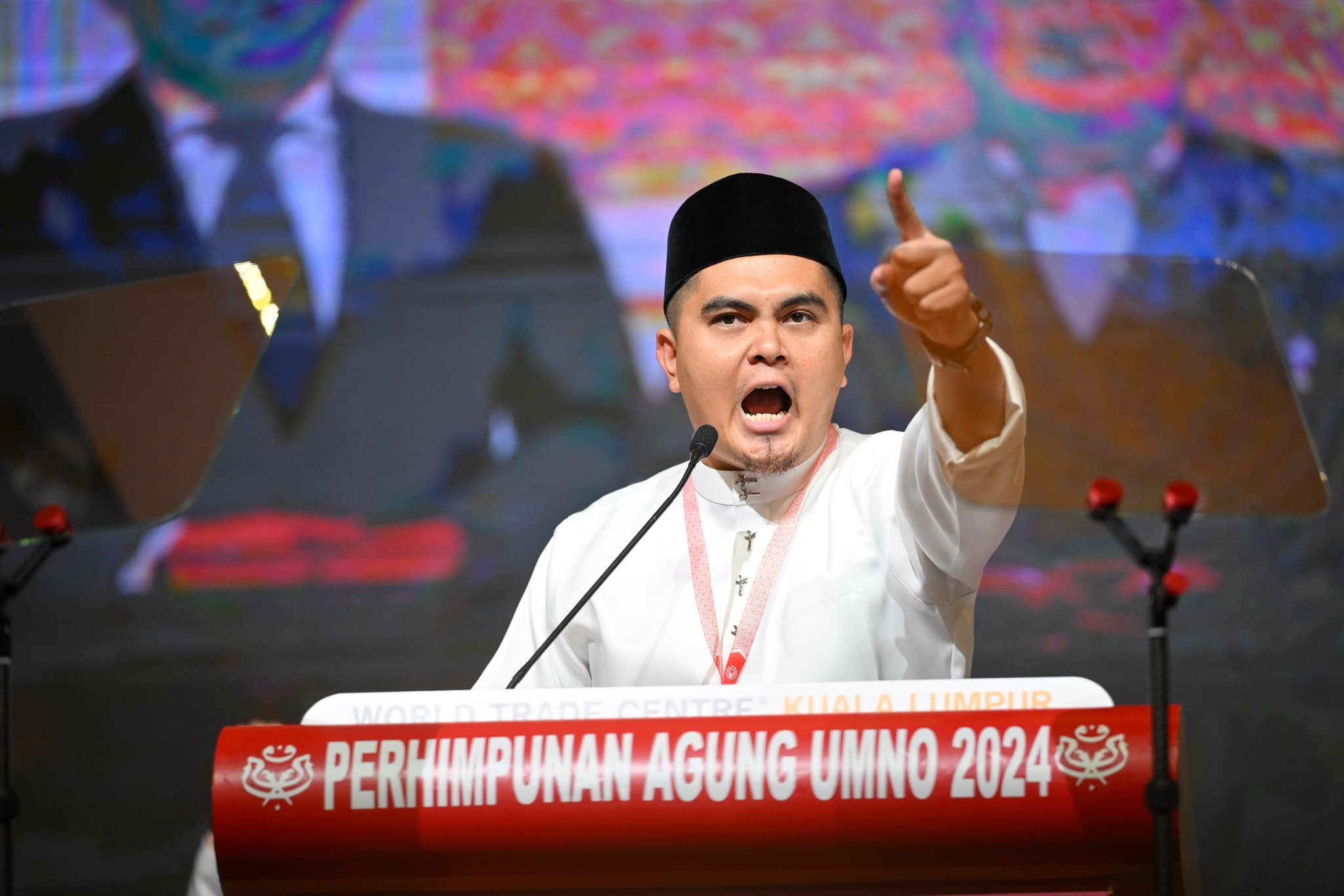 Isu Jalur Gemilang : Dr. Akmal terus kental hadapi ‘serangan’ pemimpin DAP,MCA 