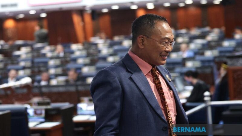 Wakil rakyat Pendang digantung lagi, kali ini kerana cabar MP bertumbuk di luar Parlimen