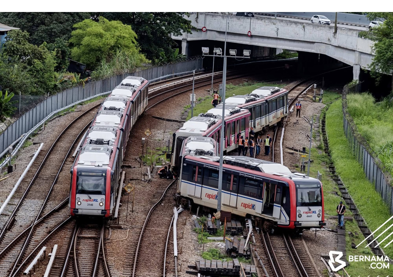 Tren LRT tergelincir di Stesen Chan Sow Lin, Rapid KL aktifkan pelan alternatif