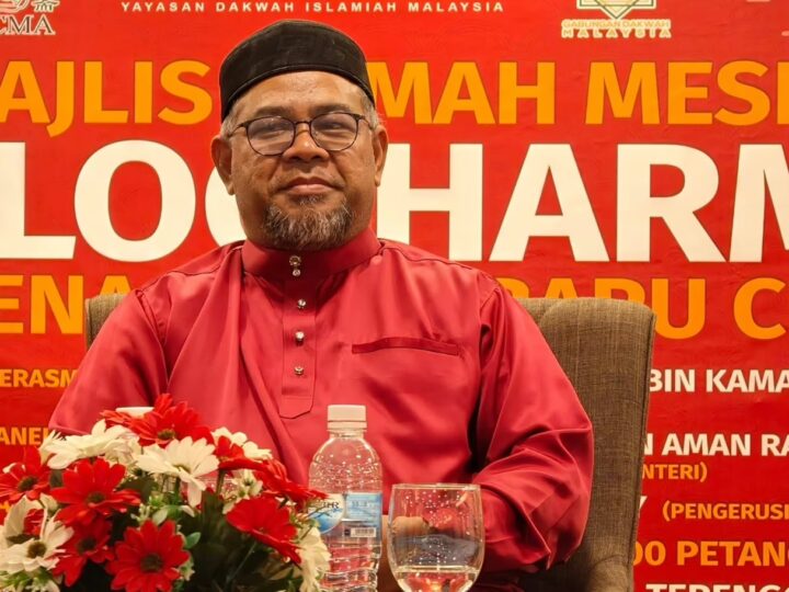 Ulama UMNO bidas DAP, tegaskan Islam boleh disebar tanpa halangan – gesa UPSI tidak apologetik : Khairuddin