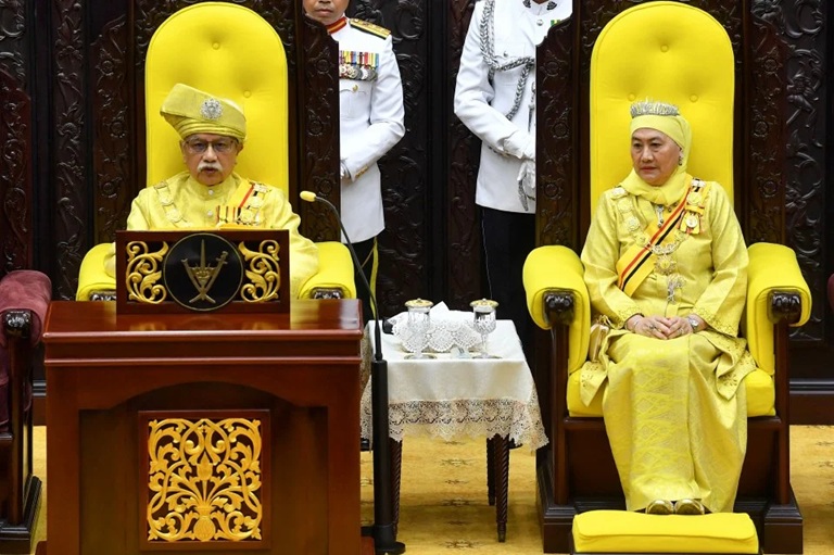 Kerajaan Persekutuan kekal iktiraf Tunku Muhriz sebagai Yang di-Pertuan Besar Negeri Sembilan – Anwar