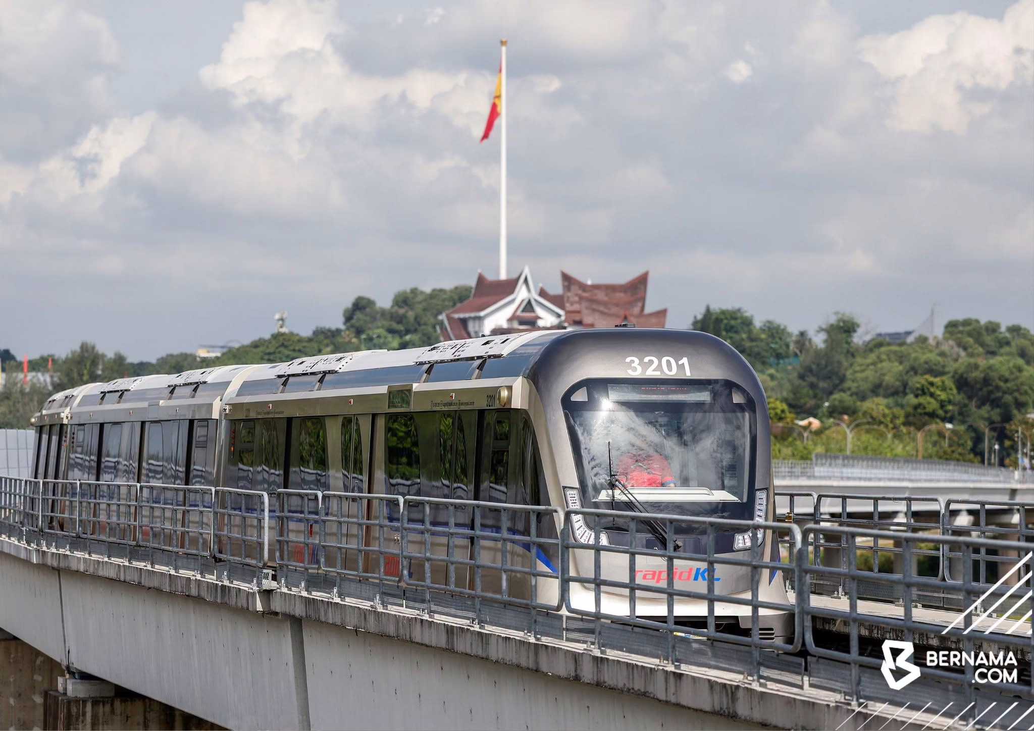 LRT3 Shah Alam: Tambang percuma selama sebulan mulai esok – PM Anwar