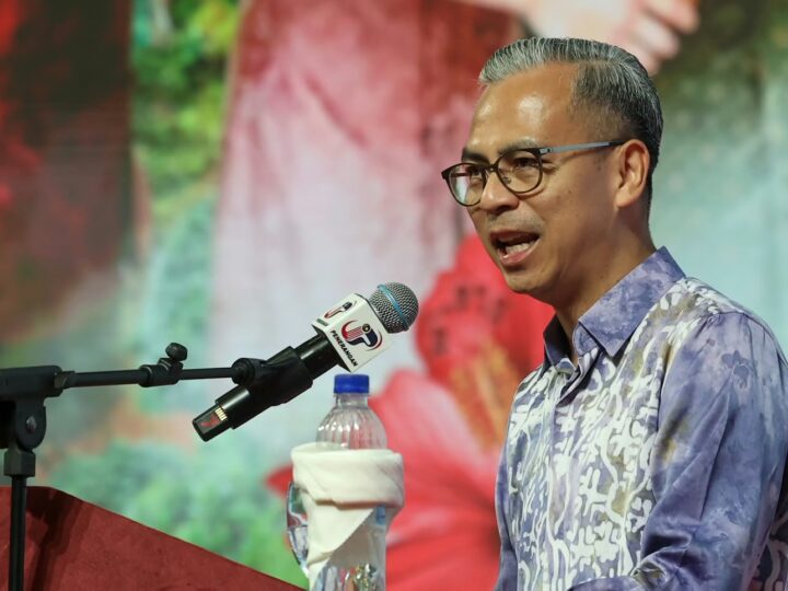 AS jangan campur tangan, Malaysia berhak usir mana-mana individu langgar syarat – Fahmi