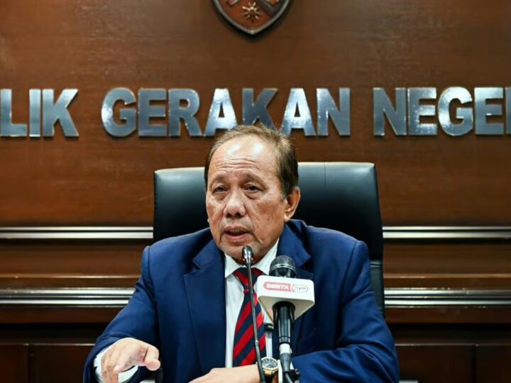 Tugas SUK, Penasihat Undang-Undang Negeri Sembilan digantung