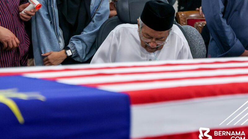 Dr Hasmah selamat disemadikan di Pusara Negara, Putrajaya